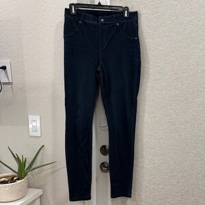 Hue Women's Dark Blue Legging Jeans